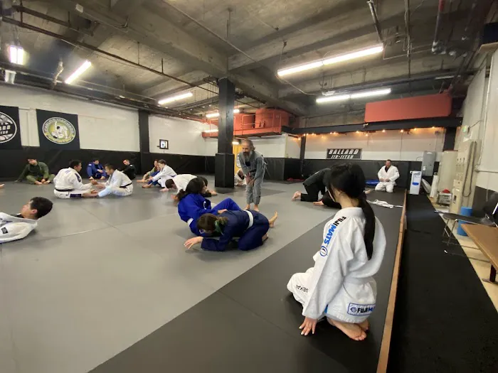 Ballard Jiu Jitsu & Muay Thai Picture 4