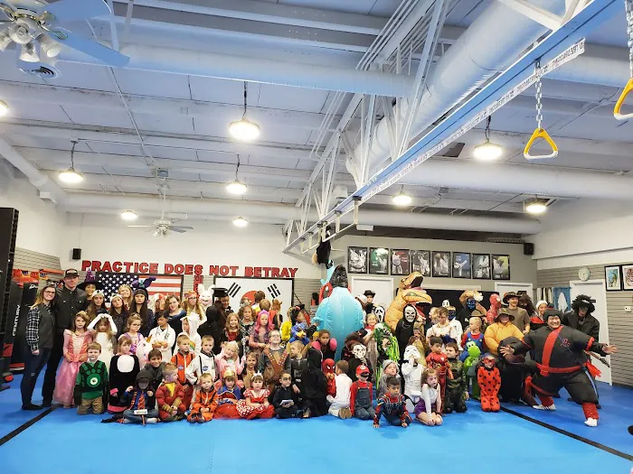 Changleetaekwonmartialart(Lee FamilyMartialArts LFM)) Picture 2