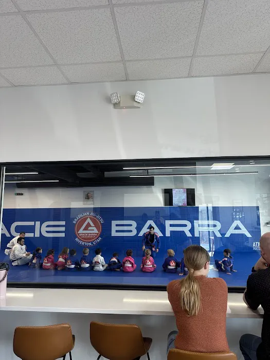GRACIE BARRA RIVERTON - BRAZILIAN JIU JITSU & SELF DEFENSE Picture 7