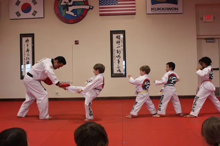 Master Seung's World Class Tae Kwon Do Picture 7