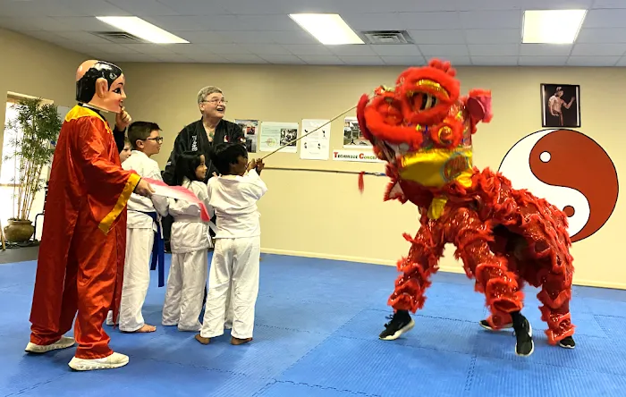 Pensacola 少林 Martial Arts | Kung Fu & Tai Chi Picture 4