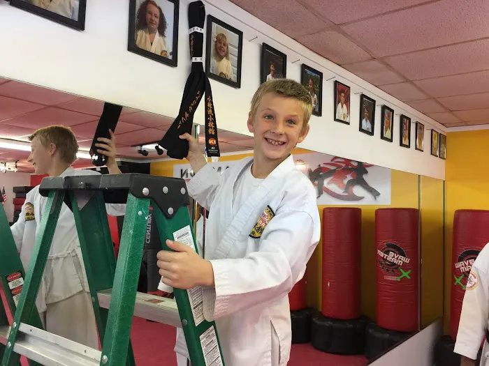 C D Williamson Karate & Kckbxg Picture 3