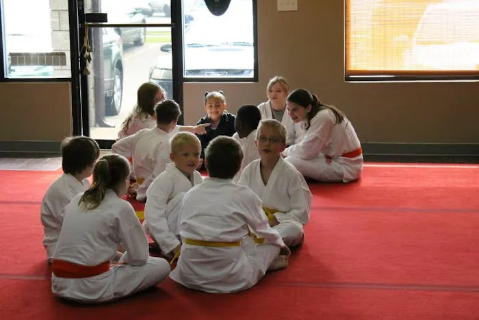 Lee's Martial Arts Picture 3