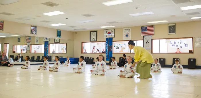Grandmaster Hee Il Cho's Tae Kwon Do Center Picture 10