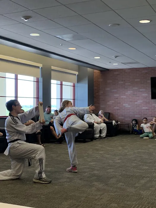 Ave Maria Tae Kwon Do Picture 4