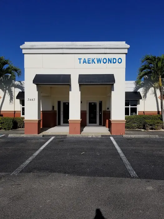 SOFT & STRONG TAEKWONDO Picture 7