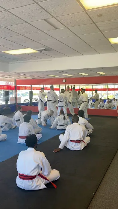 Hwa Rang Traditional TaeKwon-Do Center Picture 4