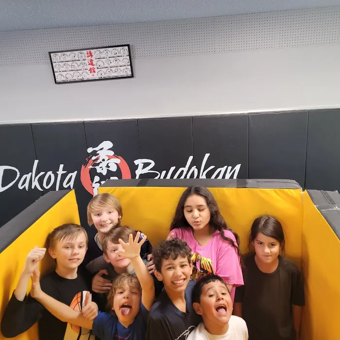 Dakota Budokan Picture 6