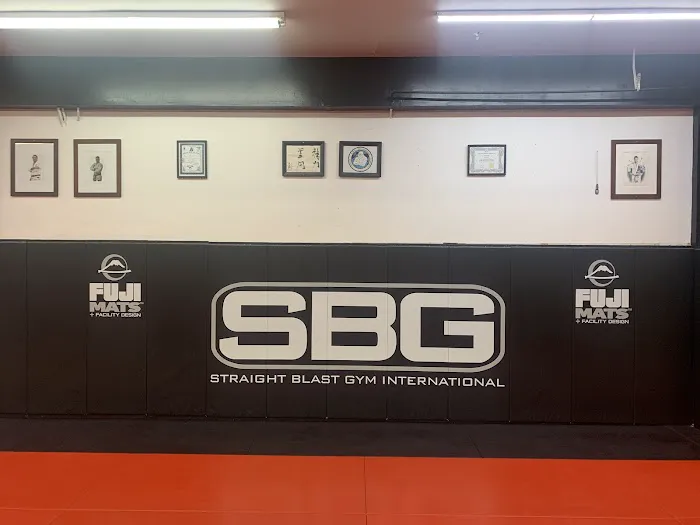 Straight Blast Gym Portland - BJJ & MMA Gym Picture 6
