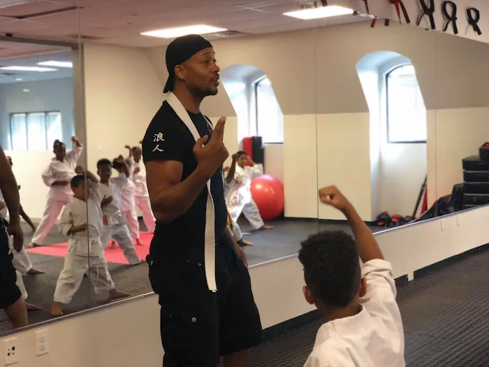 Universal Karate & Fitness Picture 4