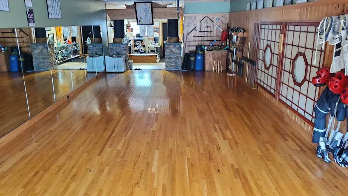 Takamine Karate Dojo Picture 3