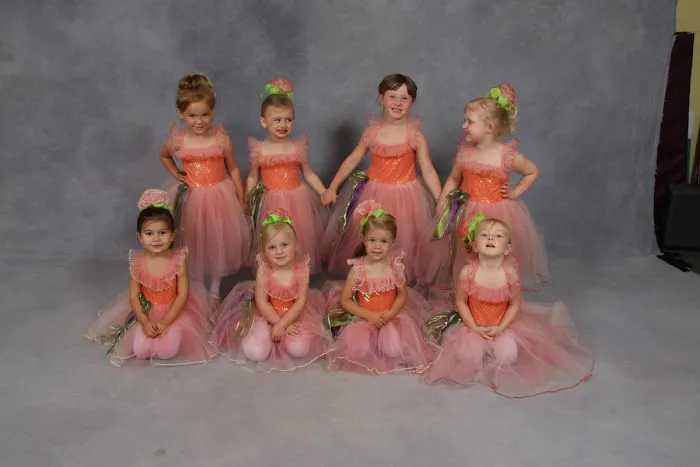 Dance and Karate Express Picture 3