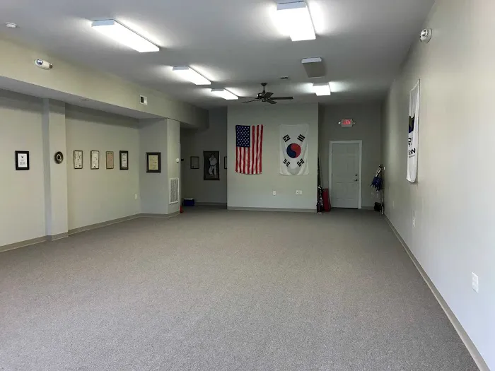 Hong's Tae Kwon Do Picture 4