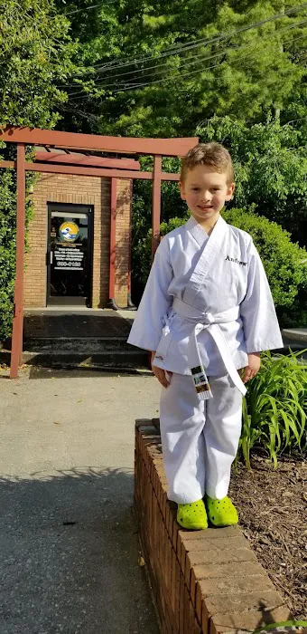 Broadway Family Karate Picture 5