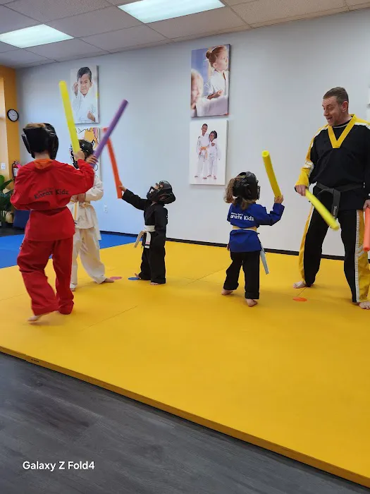 Master Booe's Karate Kidz Picture 9