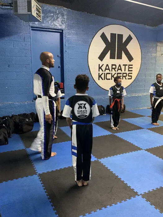 Karate Kickers Picture 8