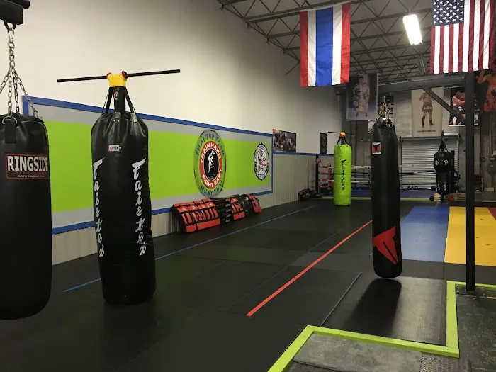 ThaiTopTeam-USA Master Cha Picture 3