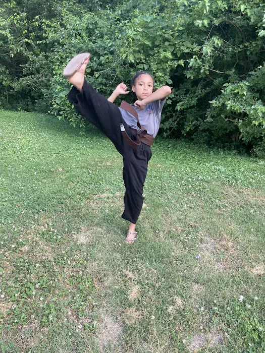 YI'S Martial Arts Fitness Academy Picture 3