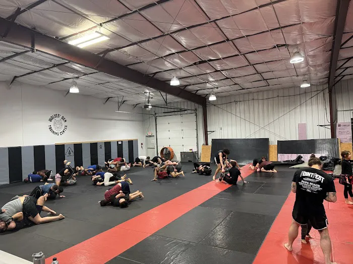 Wolves Den Training Center Picture 9