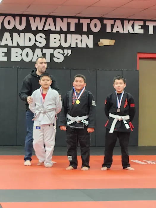 Lycan Mixed Martial Arts Picture 4