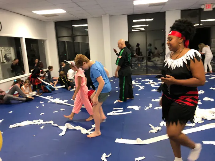 Universal School of Karate Picture 9