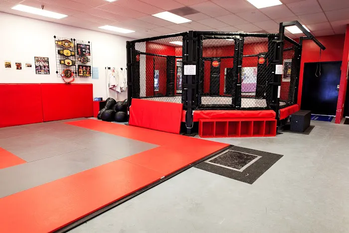 Poway Martial Arts | Kenpo Karate - Boxing - Muay Thai Kickboxing Picture 1