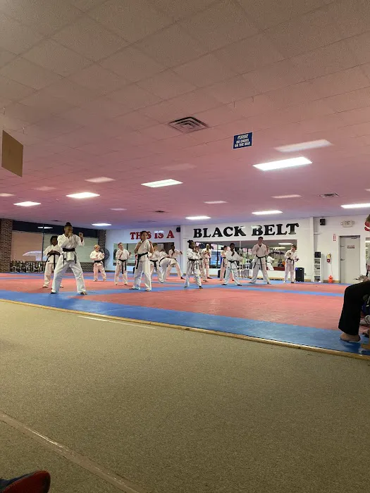 UMAS Karate Picture 3