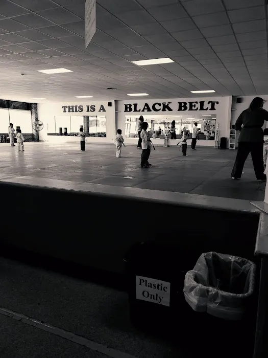 UMAS Karate Picture 5