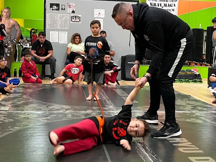 Karate 4 Kids Krav Maga Seal System 4 Teens & Adults at Fitness CF of Dr.Phillips, FL Picture 3
