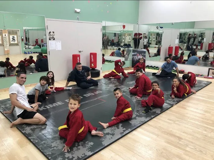 Karate 4 Kids Krav Maga Seal System 4 Teens & Adults at Fitness CF of Dr.Phillips, FL Picture 4