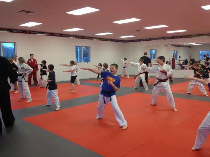 Makowski’s Martial Arts & Fitness Picture 10