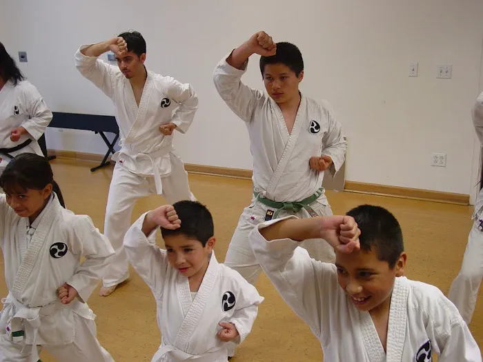 WILMINGTON KARATE CLUB Picture 3