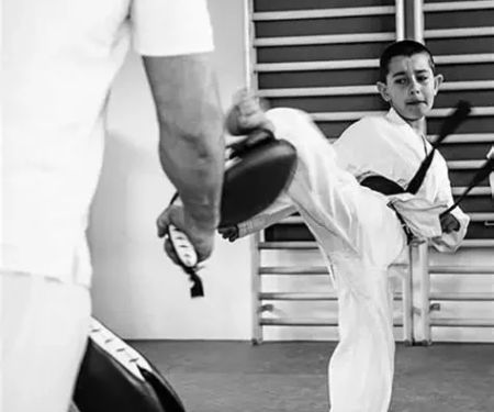 How to Develop Lightning-Fast Hand Techniques in Tae Kwon Do: Tips & Training Guide