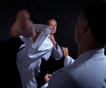 How to Execute a Jumping Reverse Hook Kick for Advanced Practitioners | Jeuns TKD Hub