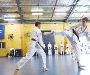 How to Perform a Spearhand Strike (Pyonsonkut Tulgi) Safely