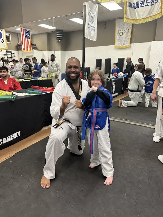 JC Taekwondo and Kickboxing Academy Picture 6