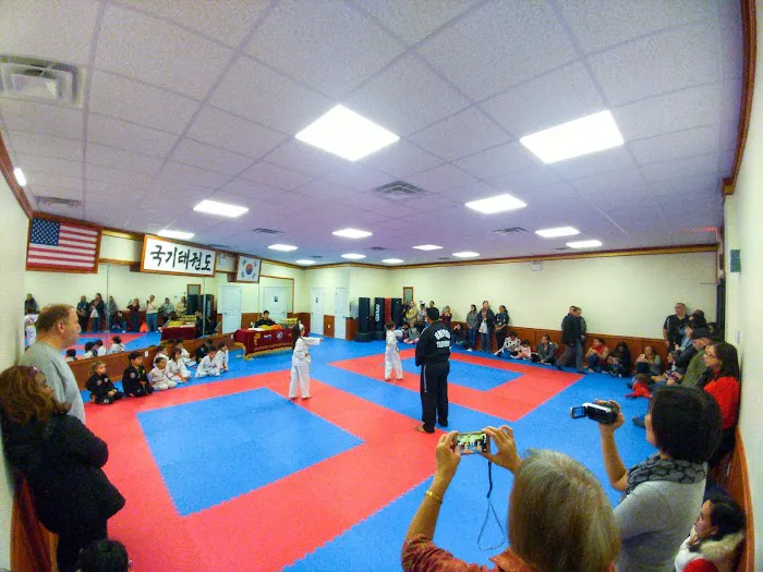 United taekwondo center Picture 8