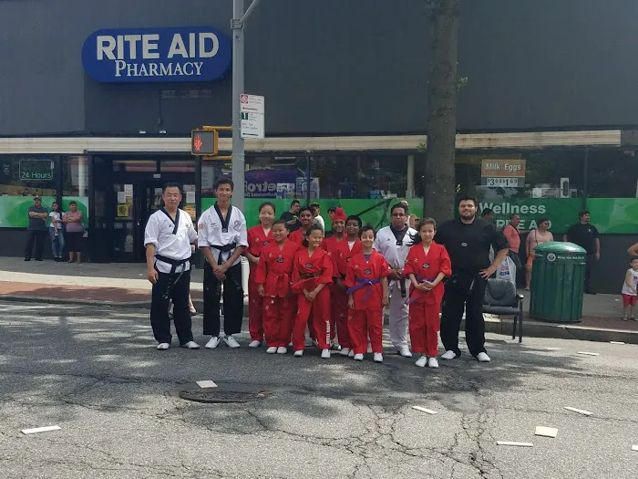 Challenge Taekwondo . Northern Blvd Picture 7
