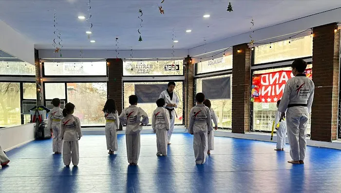 Broadway TaeKwonDo Martial Arts - Upper West Side Picture 9
