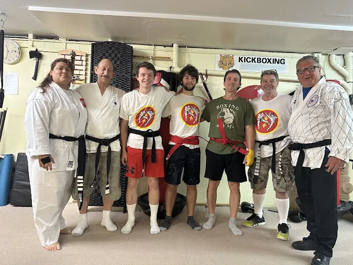 Kickboxing, Tae Kwon Do & Tai Chi Chaun Center Picture 8