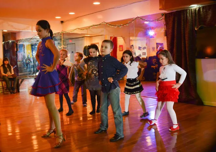 Shape Center Taekwondo ballet ballroom art class yoga boot camp bensonhurst Picture 1