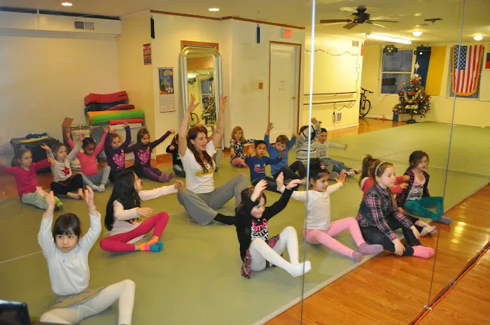Shape Center Taekwondo ballet ballroom art class yoga boot camp bensonhurst Picture 2