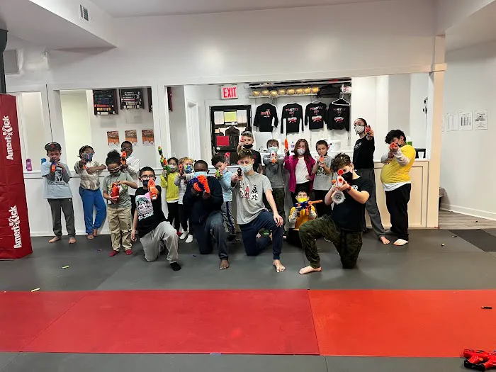 AmeriKick Martial Arts | Kickboxing 10305 | Kids Karate Picture 4