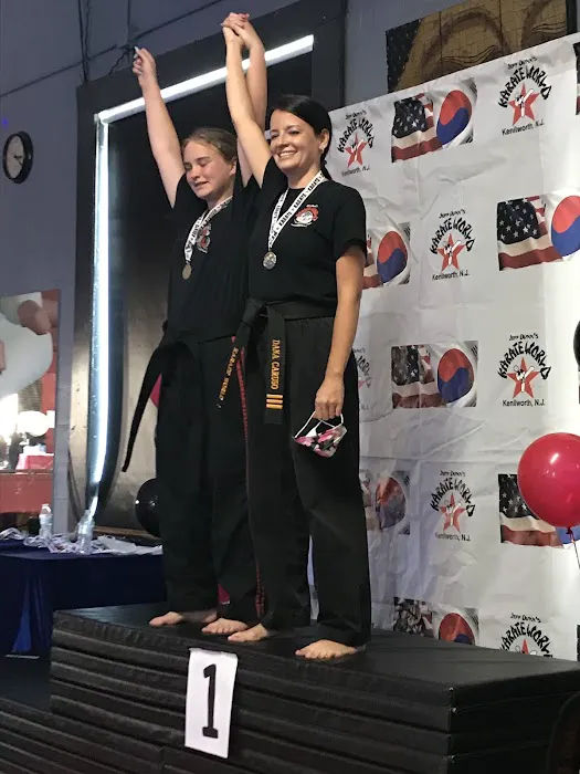 Karate World Picture 4