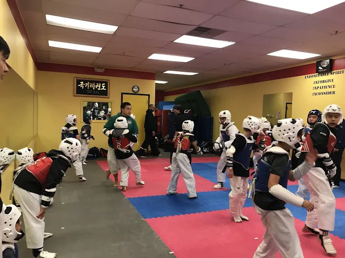 JS Taekwondo Center Picture 2