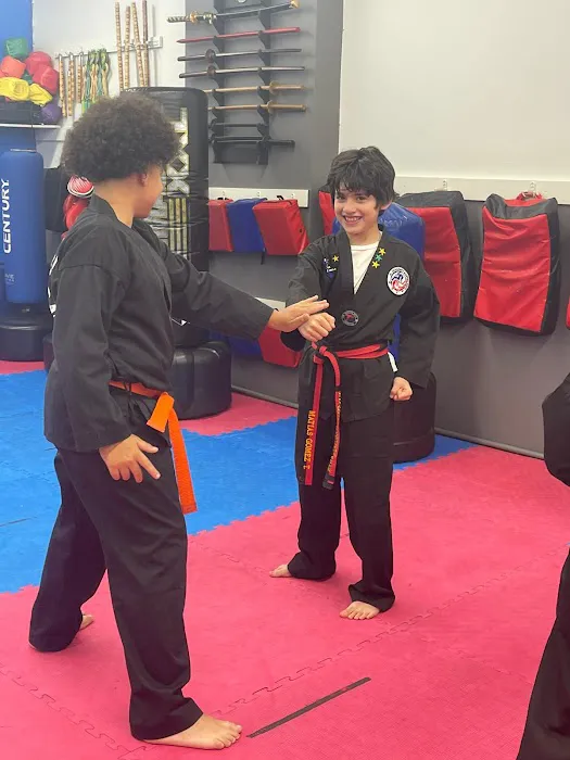 Team Raposa Linden Martial Arts / Black-K Picture 3