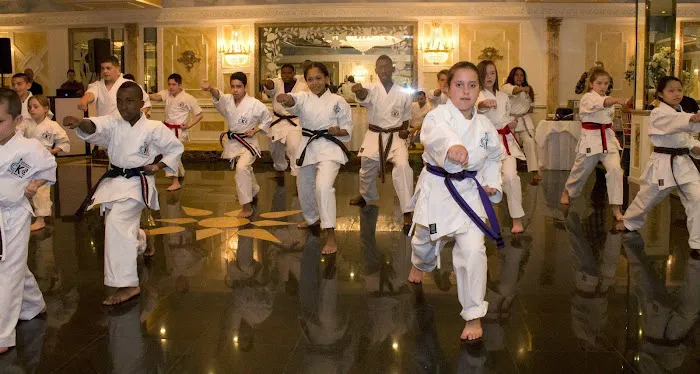 Cesar-Kai Academy Picture 2