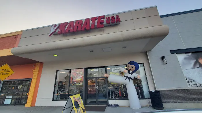 KARATE USA STRONG Picture 3