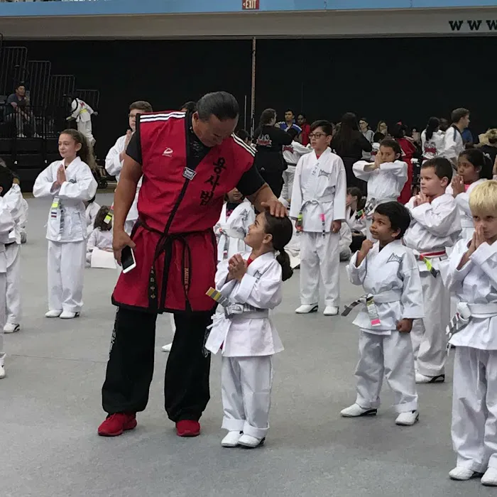 KARATE USA STRONG Picture 9
