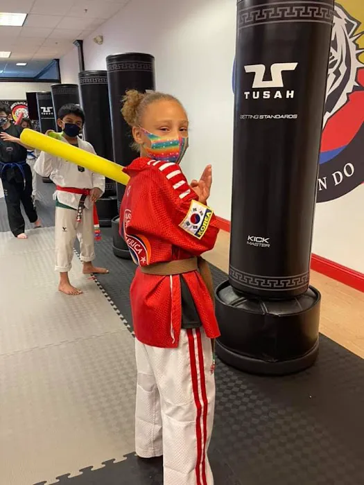 Master Park's Black Belt America Picture 3